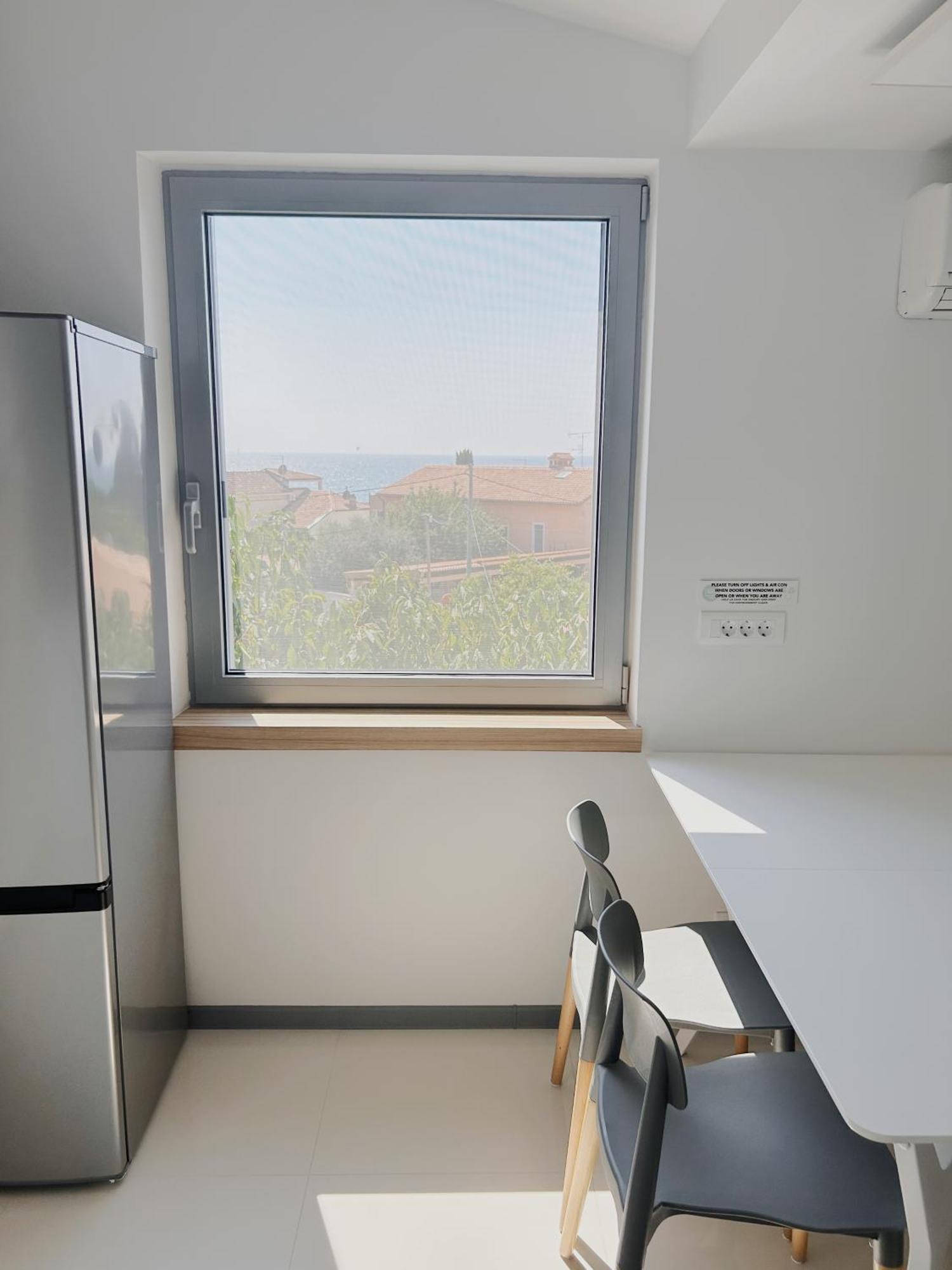 Sunny House Apartment Zambratija  Exterior foto
